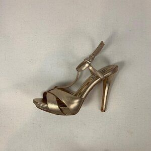 Badgley Mischka Gold Metallic Strappy Heels - Elevate Your Glamour Game!